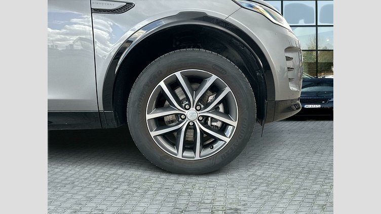 2024 Używany Land Rover Discovery Sport Eiger Grey P200 Benzyna MHEV Standardowy rozstaw osi Dynamic SE