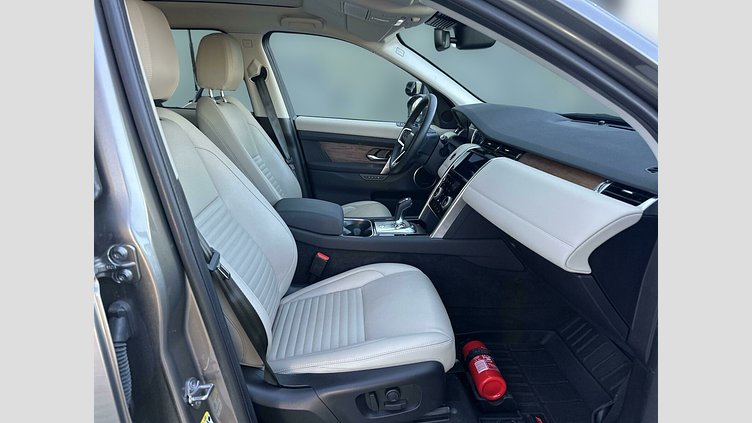 2023 Używany Land Rover Discovery Sport Silicon Silver P200 AWD AUTO MHEV Standardowy rozstaw osi SE