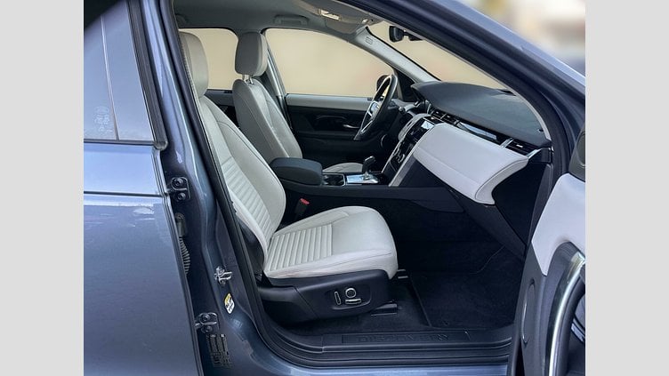 2021 Używany Land Rover Discovery Sport Byron Blue 2.0 litre i4D​ Discovery Sport 2.0 D200 mHEV S aut