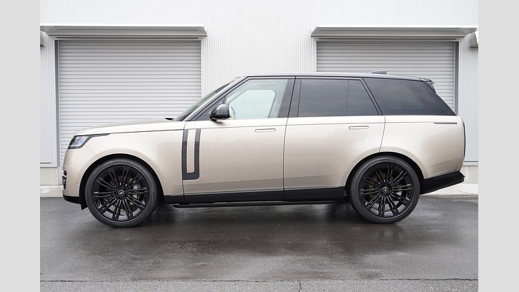 2024 認定中古車 Land Rover Range Rover バトゥミゴールド D300 AWD MHEV（AT） スタンダードホイールベース HSE