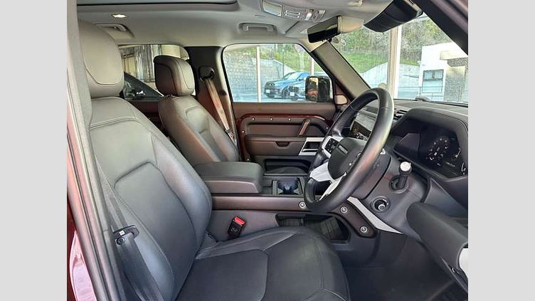 2023 認定中古車 Land Rover Defender 130 セドナレッド D300 AWD AUTOMATIC MHEV FIRST EDITION