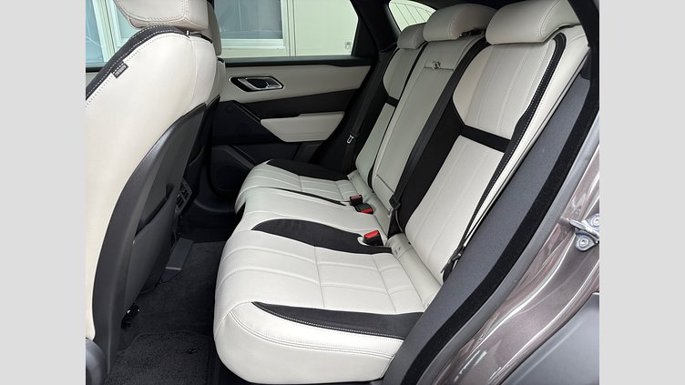 2022 認定中古車 Land Rover Range Rover Velar Charente Grey 2.0 litre i4P​ オーリックエディション