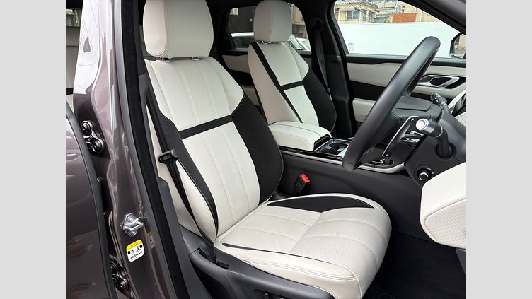 2022 認定中古車 Land Rover Range Rover Velar Charente Grey 2.0 litre i4P​ オーリックエディション
