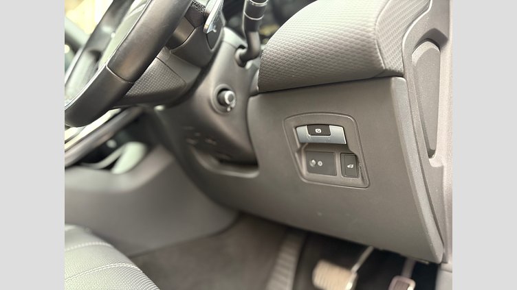 2020 認定中古車 Land Rover Range Rover Velar サントリーニブラック D180 R-DYNAMIC S