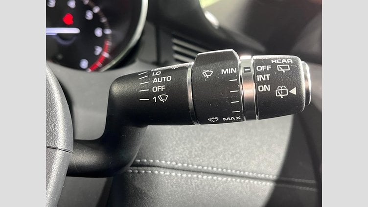 2018 認定中古車 Land Rover Range Rover Evoque Yulong White 2.0 litre i4P​ ランドマークエディション