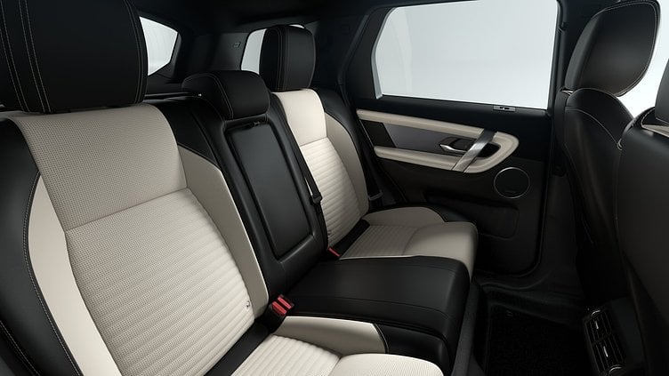 2025 New Land Rover Discovery Sport Varesine Blue D165 Diesel Mild Hybrid Standard Wheelbase Dynamic SE