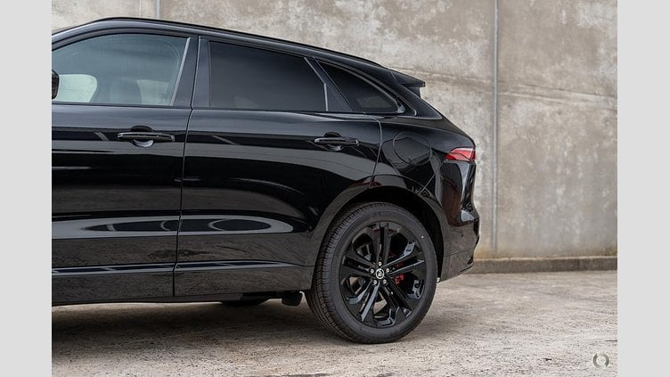 2024 New Jaguar F-Pace Santorini Black 2.0 AJ20 P4H PHEV P400e R-Dyn SE AWD Auto 25.5MY