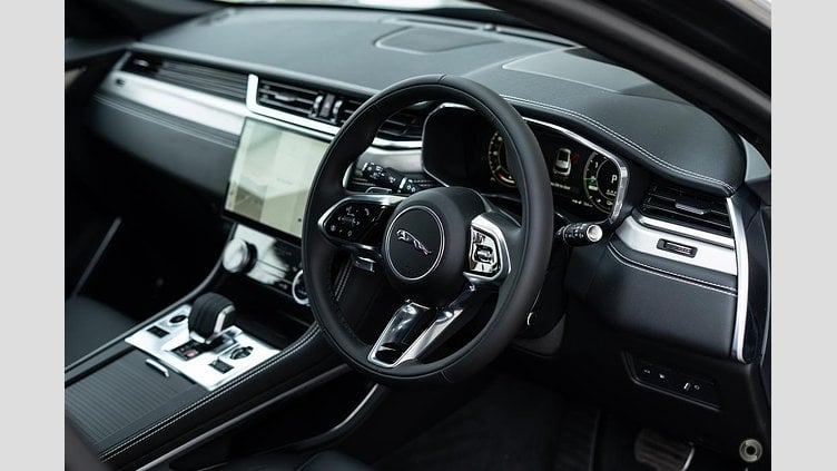 2024 New Jaguar F-Pace Santorini Black 2.0 AJ20 P4H PHEV P400e R-Dyn SE AWD Auto 25.5MY