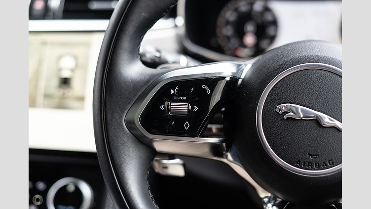 2024 Approved Jaguar F-Pace Santorini Black D300 AWD AUTOMATIC R-DYNAMIC SE
