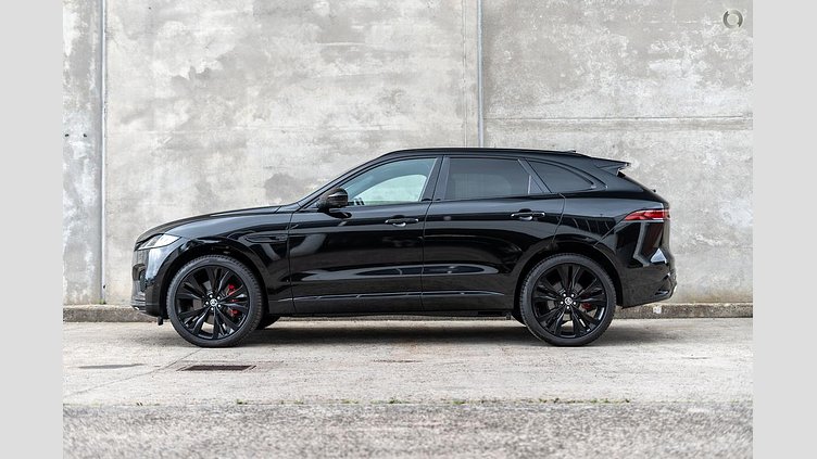 2024 Approved Jaguar F-Pace Santorini Black D300 AWD AUTOMATIC R-DYNAMIC SE