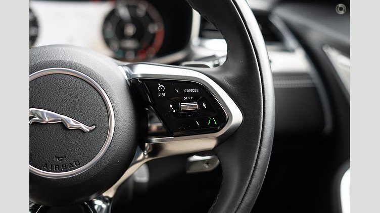 2024 Approved Jaguar F-Pace Santorini Black D300 AWD AUTOMATIC R-DYNAMIC SE