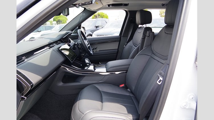 2024 認定中古車 Land Rover Range Rover Sport オストゥーニパールホワイト D300マイルドハイブリッド スタンダードホイールベース Dynamic HSE