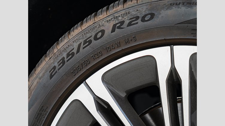 2024 認定中古車 Land Rover Range Rover Evoque オストゥーニパールホワイト P200（ガソリン） スタンダードホイールベース S