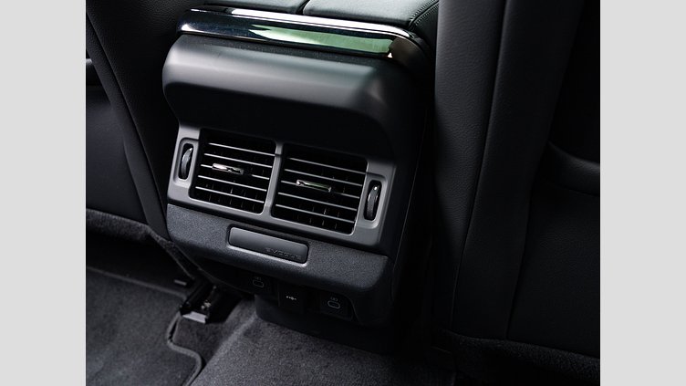 2024 認定中古車 Land Rover Range Rover Evoque オストゥーニパールホワイト P200（ガソリン） スタンダードホイールベース S