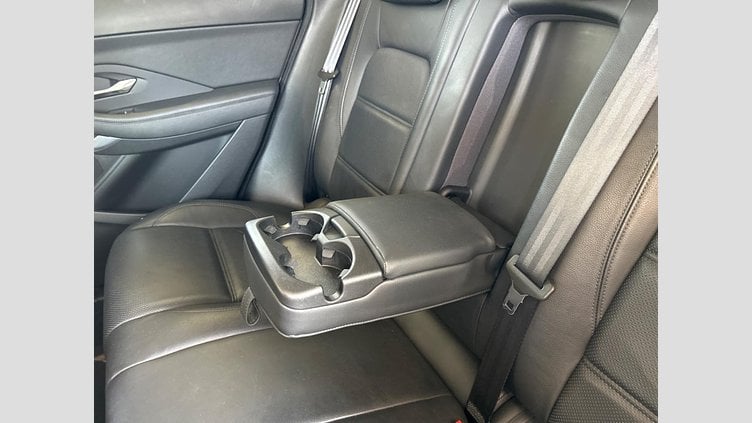 2020 認定中古車 Jaguar E-Pace フジホワイト P200 オートマチック全輪駆動 S