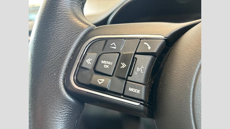 2020 認定中古車 Jaguar E-Pace フジホワイト P200 オートマチック全輪駆動 S
