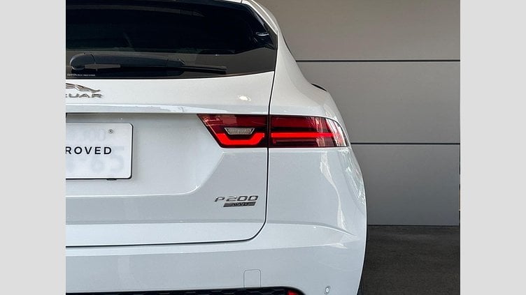 2020 認定中古車 Jaguar E-Pace フジホワイト P200 オートマチック全輪駆動 S