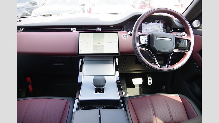 2024 認定中古車 Land Rover Range Rover Evoque アイガーグレイ P300eプラグインハイブリッド（ガソリン） スタンダードホイールベース DYNAMIC HSE
