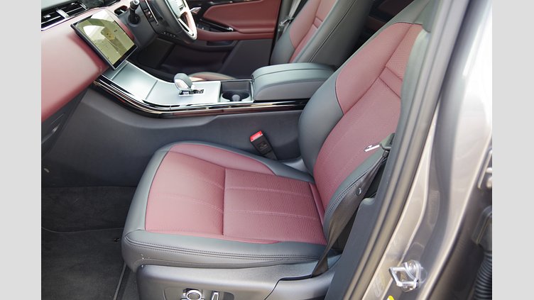 2024 認定中古車 Land Rover Range Rover Evoque アイガーグレイ P300eプラグインハイブリッド（ガソリン） スタンダードホイールベース DYNAMIC HSE