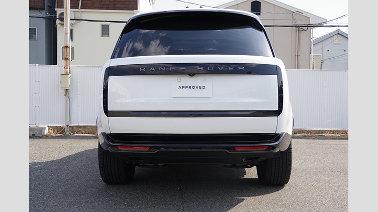 2025 認定中古車 Land Rover Range Rover オストゥーニパールホワイト（お取り扱いの有無については正規ディーラーにお問い合わせください） P550 AWD PHEV（AT） スタンダードホイールベース Autobiography