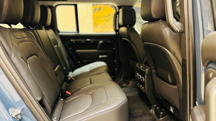 2025 新車 Land Rover Defender 110 Tasman Blue D300 X-Dynamic HSE