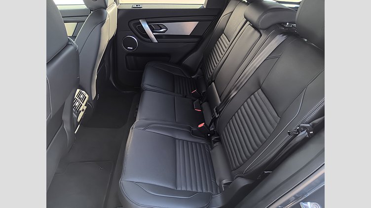 2025 SKLADOVÉ VOZIDLÁ Land Rover Discovery Sport Varesine Blue 2.0D MHEV 200PS  Dynamic SE AWD 