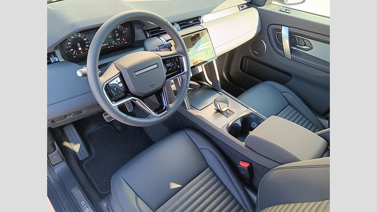 2025 SKLADOVÉ VOZIDLÁ Land Rover Discovery Sport Varesine Blue 2.0D MHEV 200PS  Dynamic SE AWD 