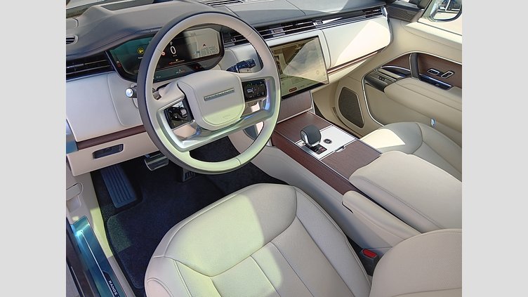 2025 SKLADOVÉ VOZIDLÁ Land Rover Range Rover Charente Grey 3.0D MHEV 350PS  MHEV HSE LWB AWD 