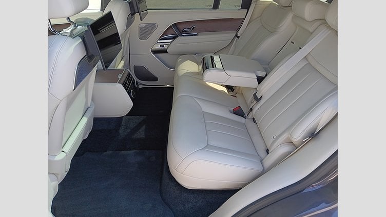 2025 SKLADOVÉ VOZIDLÁ Land Rover Range Rover Charente Grey 3.0D MHEV 350PS  MHEV HSE LWB AWD 