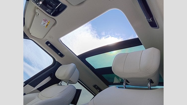 2025 SKLADOVÉ VOZIDLÁ Land Rover Range Rover Charente Grey 3.0D MHEV 350PS  MHEV HSE LWB AWD 