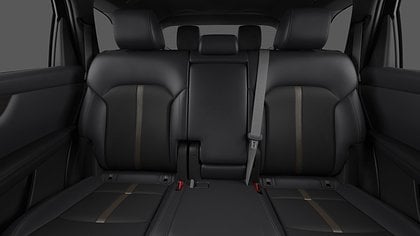 2025 Jauns Mazda CX-80 Jet Black 2.5 PHEV 8AT Homura Plus (5)