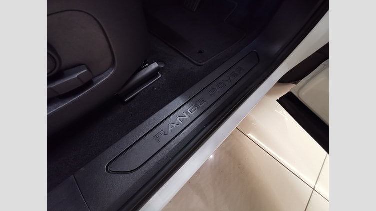 2023 認定中古車 Land Rover Range Rover Evoque フジホワイト P200 AWD（オートマチック） ベース