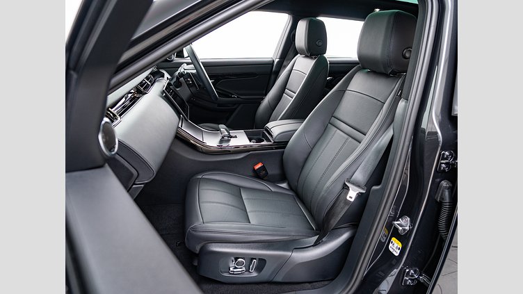 2024 認定中古車 Land Rover Range Rover Evoque カルパチアングレイ P300eプラグインハイブリッド（ガソリン） スタンダードホイールベース DYNAMIC HSE