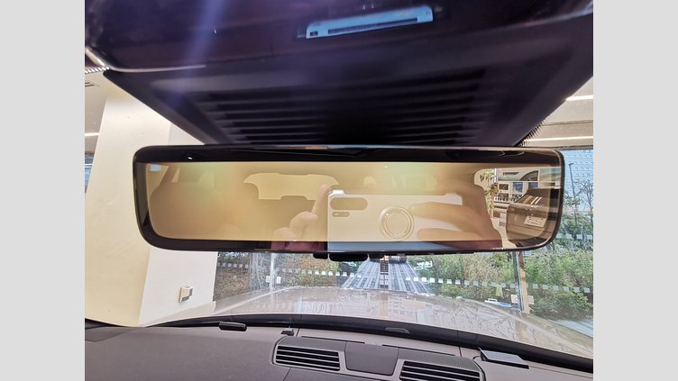 2023 認定中古車 Land Rover Range Rover バトゥミゴールド P440 AWD PHEV（AT） スタンダードホイールベース SE