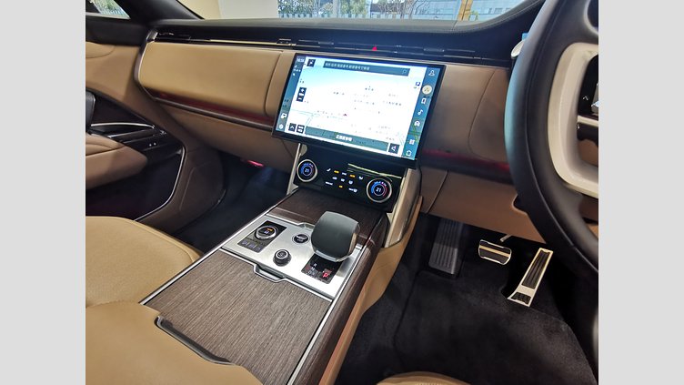 2023 認定中古車 Land Rover Range Rover バトゥミゴールド P440 AWD PHEV（AT） スタンダードホイールベース SE