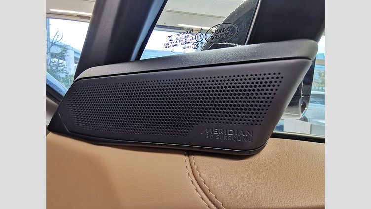2023 認定中古車 Land Rover Range Rover バトゥミゴールド P440 AWD PHEV（AT） スタンダードホイールベース SE