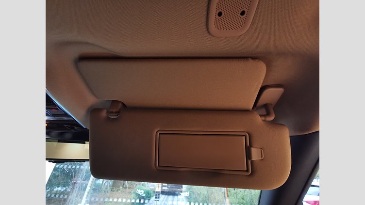2023 認定中古車 Land Rover Range Rover バトゥミゴールド P440 AWD PHEV（AT） スタンダードホイールベース SE