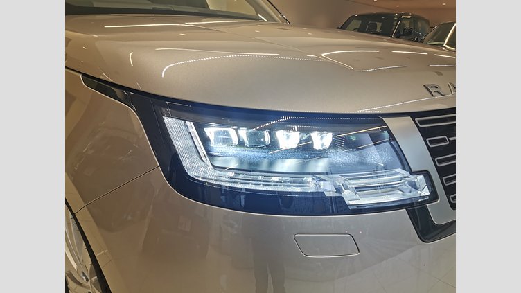 2023 認定中古車 Land Rover Range Rover バトゥミゴールド P440 AWD PHEV（AT） スタンダードホイールベース SE