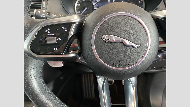 2023 認定中古車 Jaguar E-Pace フィレンツェレッド P300e AWD（オートマチック） R-DYNAMICブラックエディション