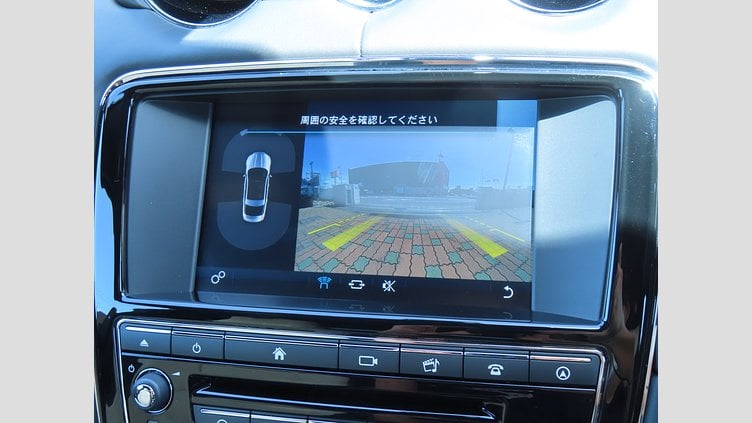 2017 認定中古車 Jaguar XJ Farallon Pearl Black 508PS XJR