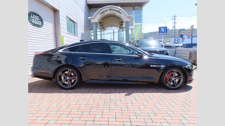 2017 認定中古車 Jaguar XJ Farallon Pearl Black 508PS XJR