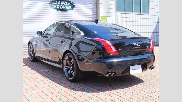 2017 認定中古車 Jaguar XJ Farallon Pearl Black 508PS XJR