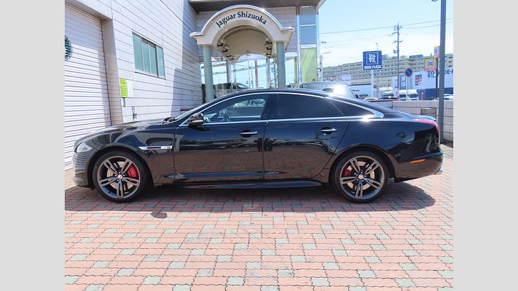 2017 認定中古車 Jaguar XJ Farallon Pearl Black 508PS XJR
