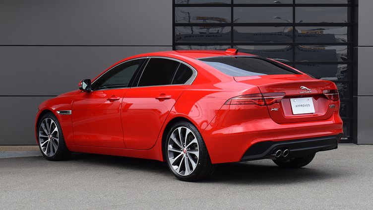 2020 認定中古車 Jaguar XE カルデラレッド D180 RWD AUTOMATIC 4 door Saloon S