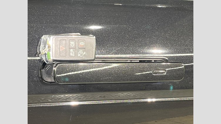 2021 認定中古車 Land Rover Range Rover Evoque サントリーニブラック D200 AWD（オートマチック）MHEV S