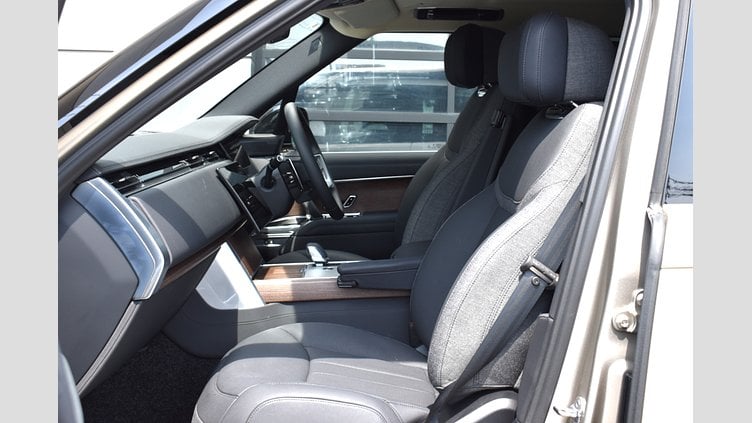 2024 認定中古車 Land Rover Range Rover バトゥミゴールド P550 AWD PHEV（AT） スタンダードホイールベース Autobiography