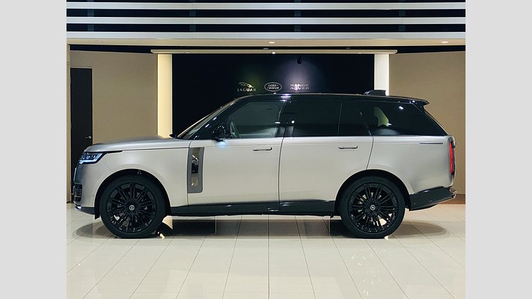 2023 認定中古車 Land Rover Range Rover フラックスシルバー - サテンフィニッシュ P530 AWD（AT） スタンダードホイールベース SV