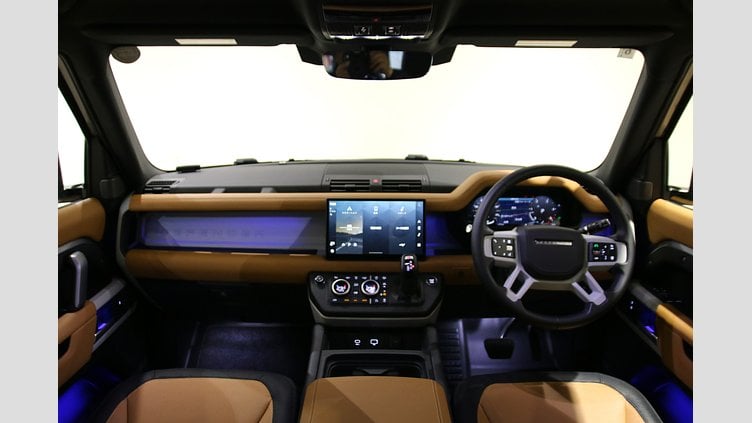 2024 認定中古車 Land Rover Defender 90 アイガーグレイ D300 AWD（AT） X-DYNAMIC HSE