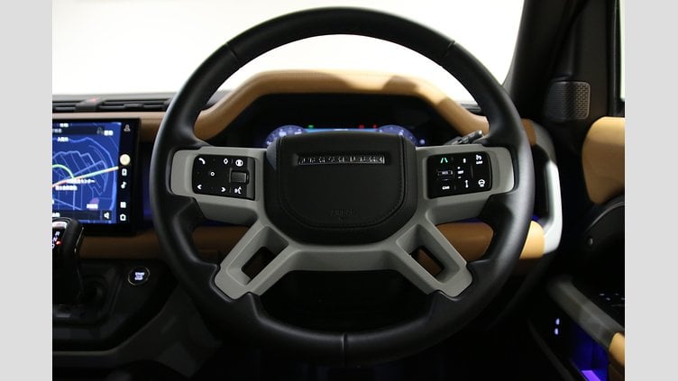 2024 認定中古車 Land Rover Defender 90 アイガーグレイ D300 AWD（AT） X-DYNAMIC HSE