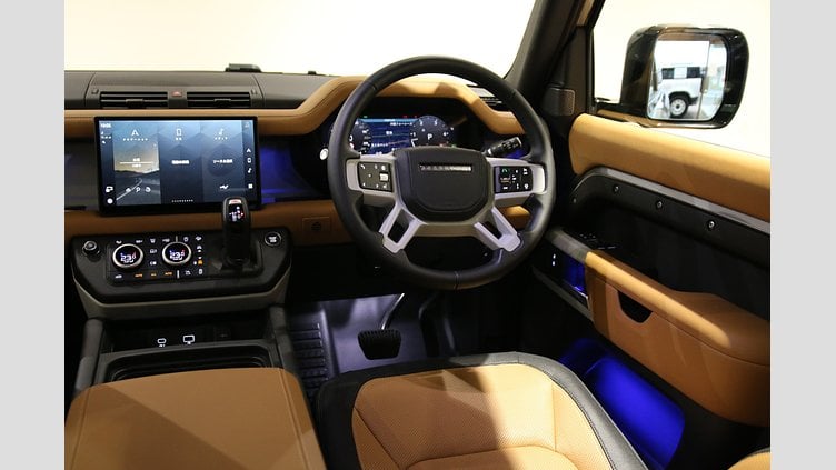 2024 認定中古車 Land Rover Defender 90 アイガーグレイ D300 AWD（AT） X-DYNAMIC HSE